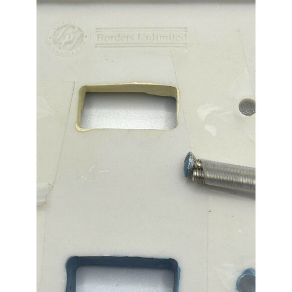 Borders Unlimited Dinosaur Double Switch Plate Cover - Picture 7 of 7